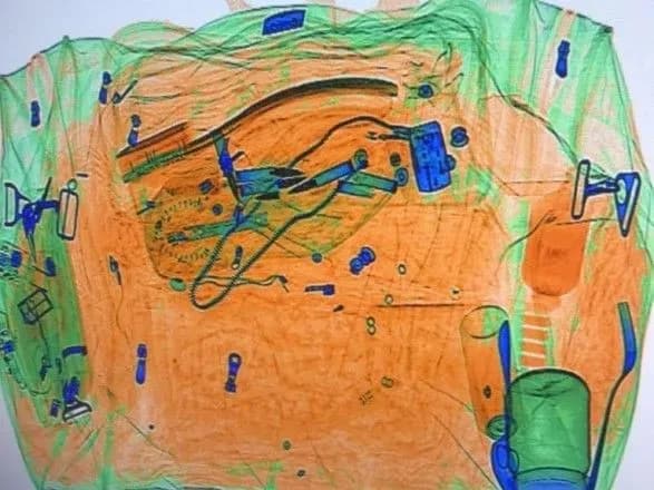 v-ukrayintsya-yakiy-pryamuvav-v-okupovaniy-krim-viyavili-boyepripasi