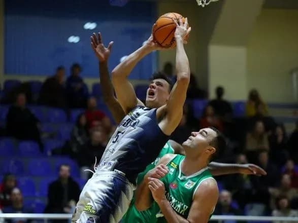 basketbol-kharkivski-sokoli-perervali-trimatchevu-seriyu-porazok