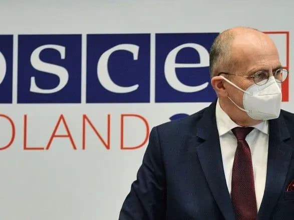 v-ukrayinu-yide-golova-obsye-zbignyev-rau-bude-govoriti-pro-zusillya-dlya-deeskalatsiyi-na-kordonakh-ukrayini