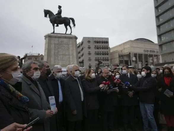 turechchina-znizhuye-podatki-na-osnovni-produkti-kharchuvannya-dlya-borotbi-z-visokoyu-inflyatsiyeyu