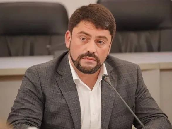 sprava-pro-khabar-za-slugu-trubitsina-vnesli-zastavu-mayzhe-15-mln-grn