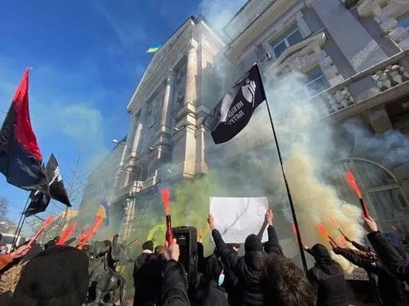 bankira-povyazanogo-z-fsb-ne-priznachat-na-posadu-u-natsbank-aktivisti