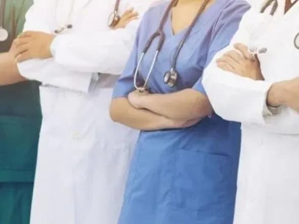 ponad-500-inozemnikh-koleg-medikiv-gotovi-nadavati-medichnu-dopomogu-v-ukrayini