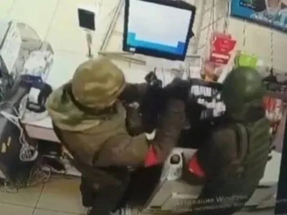 otrimali-vkazivku-pereyti-na-samozabezpechennya-za-danimi-rozvidki-armiya-okupanta-legalizuye-maroderstvo