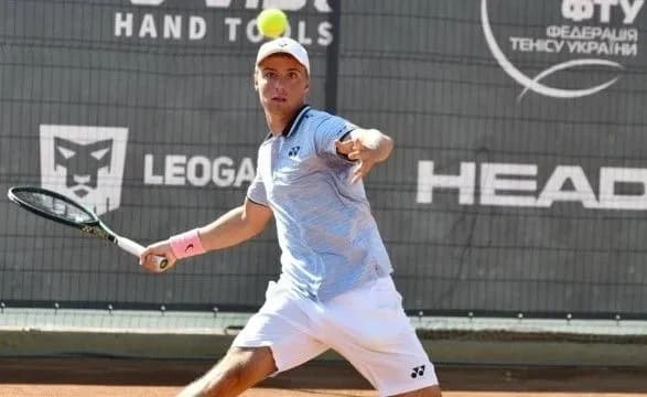 ukrayinskiy-tenisist-zavoyuvav-trofey-na-turniri-v-turechchini