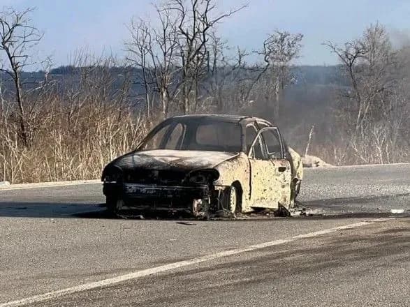 evakuatsiya-z-mariupolya-okupanti-obstrilyali-kolonu-avtivok-ye-poraneni