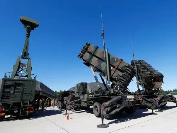 slovachchina-pochinaye-rozgortati-sistemi-ppo-patriot-reuters