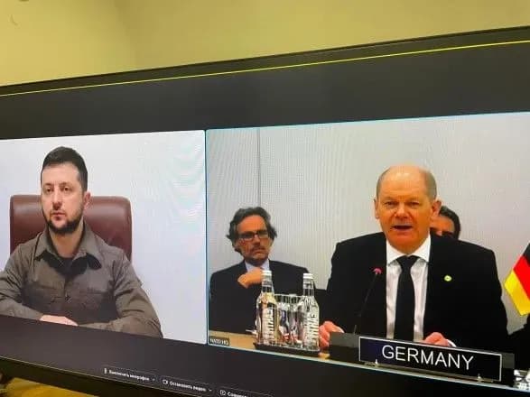 zelenskiy-zaklikav-veliku-simku-stvoriti-sistemu-garantiy-bezpeki-dlya-ukrayini-ta-regionu