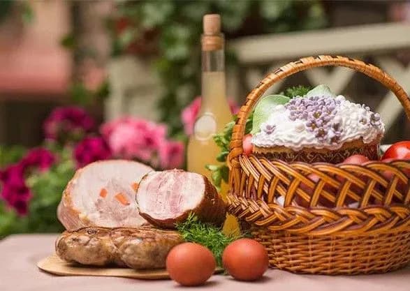 za-rik-velikodniy-koshik-v-ukrayini-podorozhchav-na-chvert