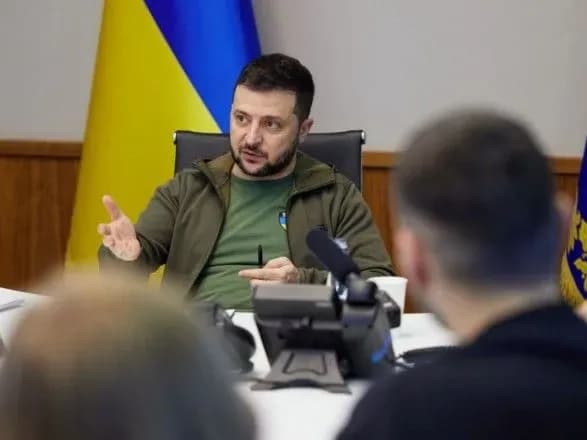 u-prezidenta-obgovorili-kompleksniy-pidkhid-do-vidnovlennya-zruynovano-viynoyu-zhitla