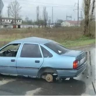 okupanti-obstrilyali-lugansku-oblast-odna-lyudina-zaginula-troye-poraneno