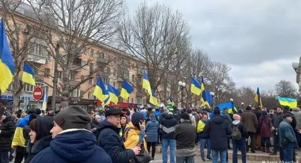 okupanti-drukuyut-byuleteni-dlya-referendumu-na-khersonschini-genshtab