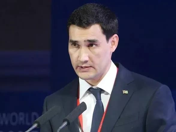 u-vyaznitsyu-za-botoks-ta-manikyur-prezident-turkmenistanu-vviv-novi-pravila-dlya-zhinok