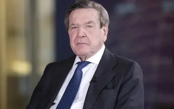 ekskantsler-nimechchini-shreder-vtratit-privileyi-v-nimechchini-cherez-druzhbu-iz-putinim