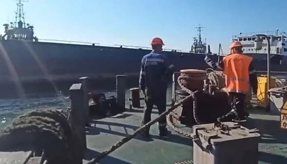 marodrestvo-v-diyi-v-akvatoriyu-mariupolskogo-portu-zayshlo-druge-sudno-pid-praporom-rf