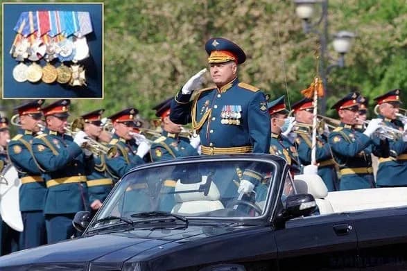 v-ukrayini-denatsifikuvali-rosiyskogo-generala-romana-kutuzova