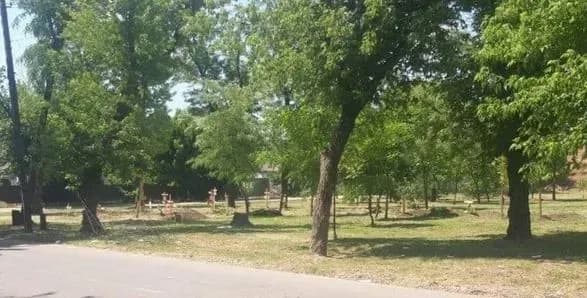 zagroza-kholeri-v-mariupoli-rashisti-roblyat-perepokhovannya-zagiblikh-v-bratsku-mogilu-v-mangushi