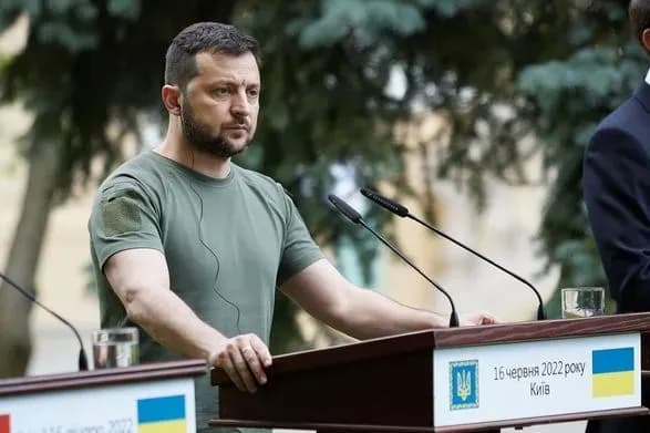 zelenskiy-doruchiv-pereviriti-4-oblasti-schodo-gotovosti-do-mozhlivogo-vtorgnennya-z-bilorusi-danilov