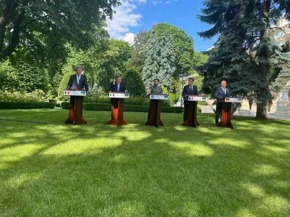 nimechchina-frantsiya-italiya-ta-rumuniya-pidtrimali-nadannya-ukrayini-statusu-kandidata-v-yes-makron