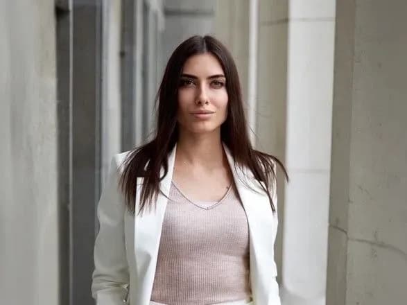 ukrayinski-domi-budut-rozvivatis-po-vsomu-svitu-mezentseva-rozpovila-yaku-pravku-vdalos-prosunuti-u-parye