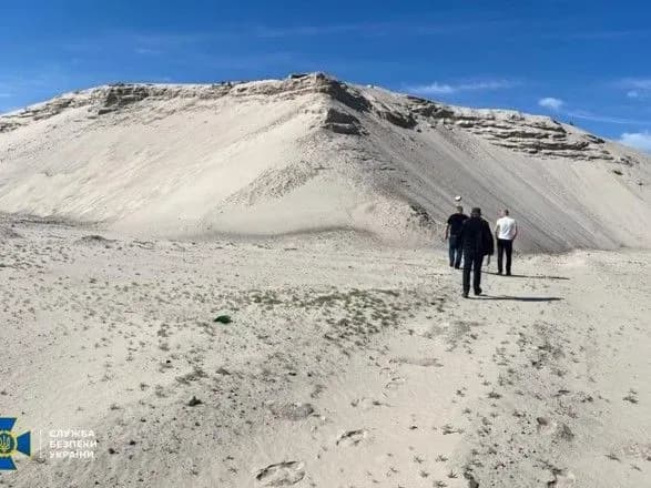 zbidniv-na-1-mlrd-grn-v-ukrayini-zablokuvali-aktivi-vidobuvnikh-kompaniy-rosiyskogo-oligarkha-naumtsya