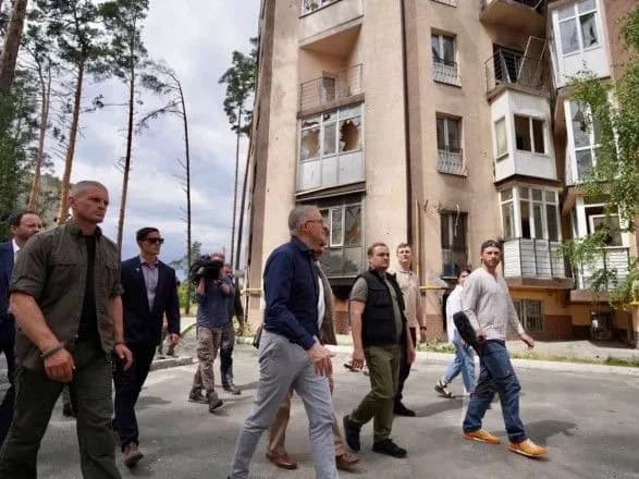 premyer-ministr-avstraliyi-vidvidav-buchu-gostomel-ta-irpin