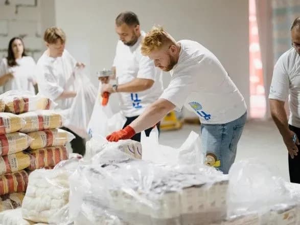 khto-i-chomu-dopomagaye-ukrayintsyam-novini-vid-gumanitarnogo-shtabu-future-for-ukraine