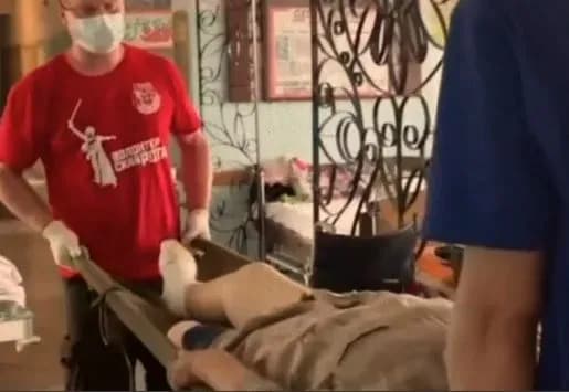 khvori-lezhat-v-koridorakh-na-30-patsiyentiv-lishe-odin-likar-radnik-mera-pokazav-riven-meditsini-v-okupovanomu-mariupoli