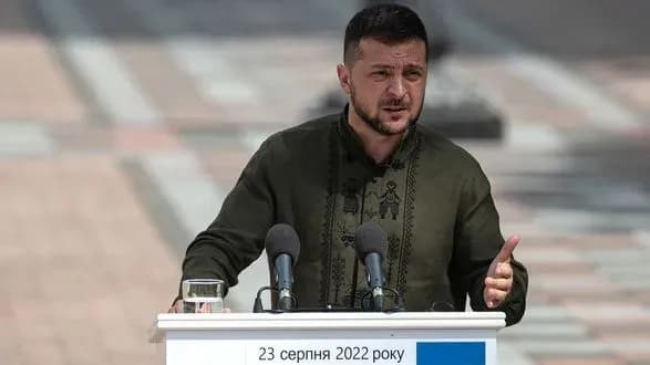 dni-prekrasni-susidi-ne-duzhe-glava-derzhavi-zasterig-ukrayintsiv-vid-masovikh-skupchen-na-den-nezalezhnosti