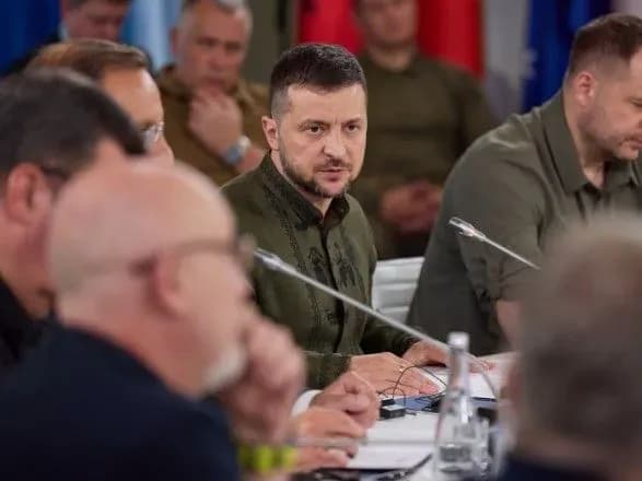 rosiyani-namagalisya-vidyednati-zaes-vid-energosistemi-ukrayini-ale-bezuspishno-zelenskiy