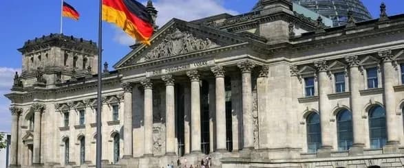 ukrayinski-studenti-mozhut-otrimati-stipendiyi-dlya-navchannya-v-nimechchini-detali