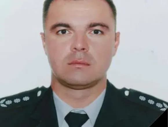 vnaslidok-raketnogo-udaru-rosiyi-po-kiyevu-zaginuv-kiberpolitseyskiy