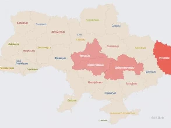u-krivomu-rozi-prolunali-vibukhi-u-niztsi-oblastey-ukrayini-ogoloshena-povitryana-trivoga