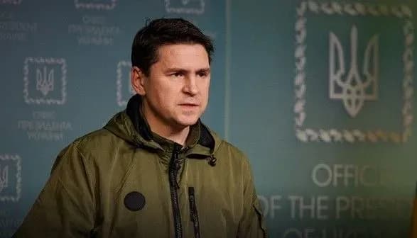 poki-nad-khersonom-ne-mayorit-ukrayinskiy-prapor-nemaye-sensu-govoriti-pro-vidkhid-rf-podolyak