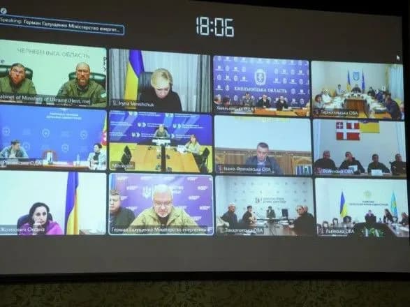 opalyuvalniy-sezon-i-zakhist-obyektiv-kritichnoyi-infrastrukturi-shmigal-zibrav-goliv-oblastey-na-naradu