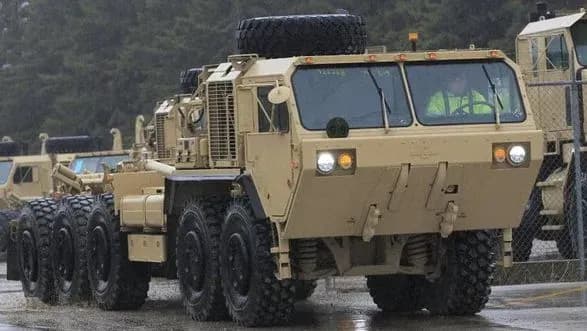 nimechchina-nadala-ukrayini-dodatkovi-tankovi-tyagachi-oshkosh-ta-avtomobili