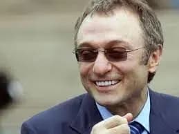 donka-rosiyskogo-oligarkha-kerimova-maye-chotiri-villi-na-rivyeri-prokuratura-frantsiyi-rozpochala-rozsliduvannya