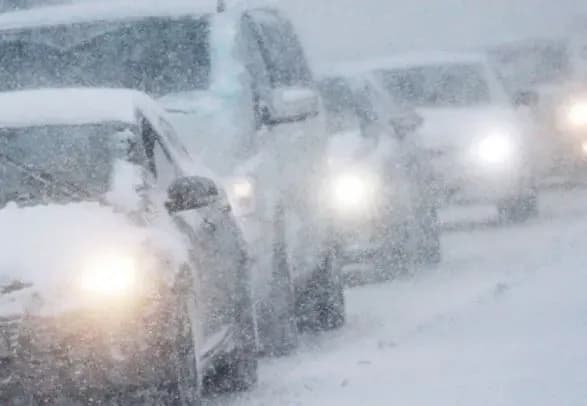 volin-negoda-v-oblasti-obirvala-liniyi-elektroperedach-ta-povalila-opori