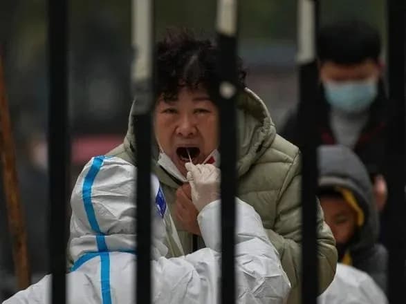 nova-model-prognozuvannya-peredbachaye-ponad-1-milyon-smertey-vid-covid-u-kitayi-v-2023-roku