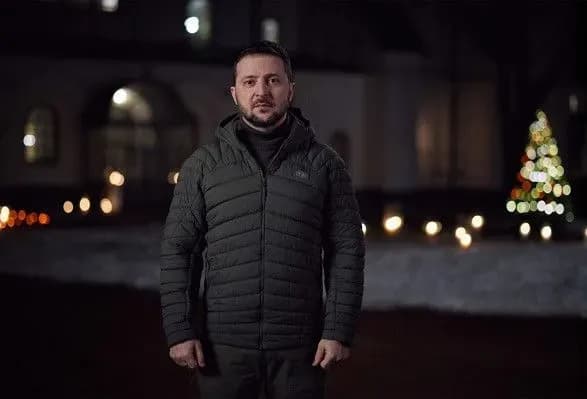 zhodni-droni-kamikadze-ne-zdatni-zagasiti-rizdvyanu-zoryu-zelenskiy-privitav-khristiyan-zakhidnogo-obryadu-z-rizdvom