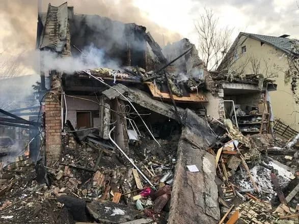 obstril-kiyeva-zyavilisya-novi-foto-raketnoyi-ataki