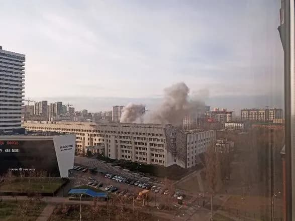 raketna-ataka-na-kiyiv-naperedodni-novogo-roku-pomerla-sche-odna-lyudina