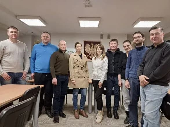 u-polschi-ukrayinski-mediki-proydut-navchannya-z-likuvannya-lyudey-iz-silnimi-opikami