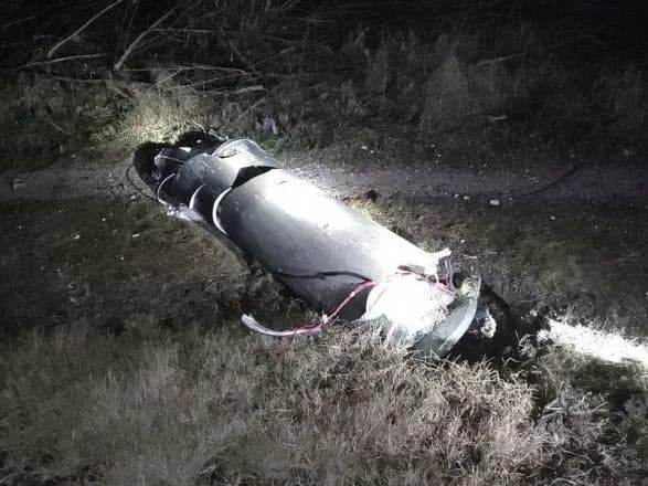 u-zaporizkiy-ova-pokazali-ulamki-zbitoyi-raketi-scha-atakuvala-vnochi