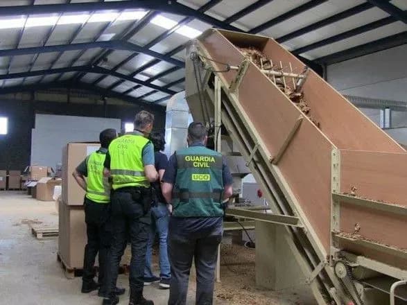 v-ispaniyi-rozkrili-nezakonnu-skhemu-ekspluatatsiyi-ukrayinskikh-bizhentsiv