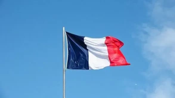 yermak-povidomiv-pro-mozhlivi-namiri-frantsiyi-schodo-postachannya-ukrayini-vinischuvachiv