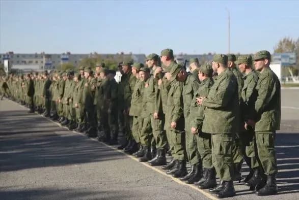 rosiya-povernula-dodomu-ponad-9-tisyach-nezakonno-mobilizovanikh-gromadyan