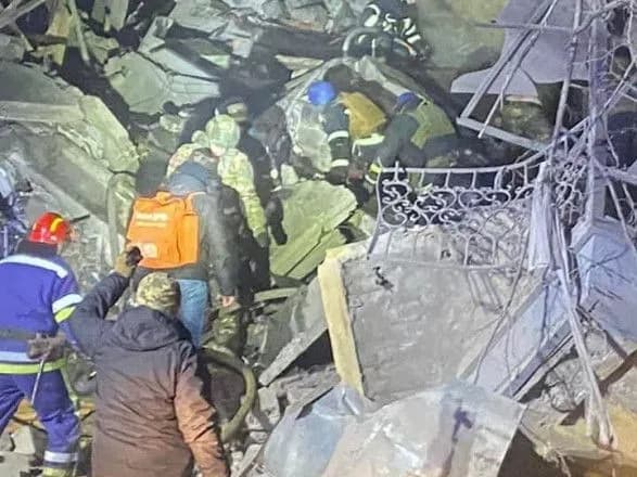 raketniy-obstril-bagatokvartirnogo-budinku-kramatorska-rozpochato-rozsliduvannya