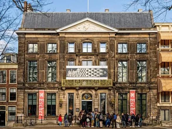 zelenska-prezentuvala-ukrayinomovni-audiogidi-v-muzeyakh-niderlandiv