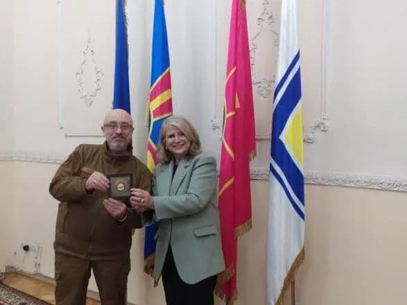 reznikov-obgovoriv-z-prezidentom-pa-nato-vprovadzhennya-standartiv-alyansu